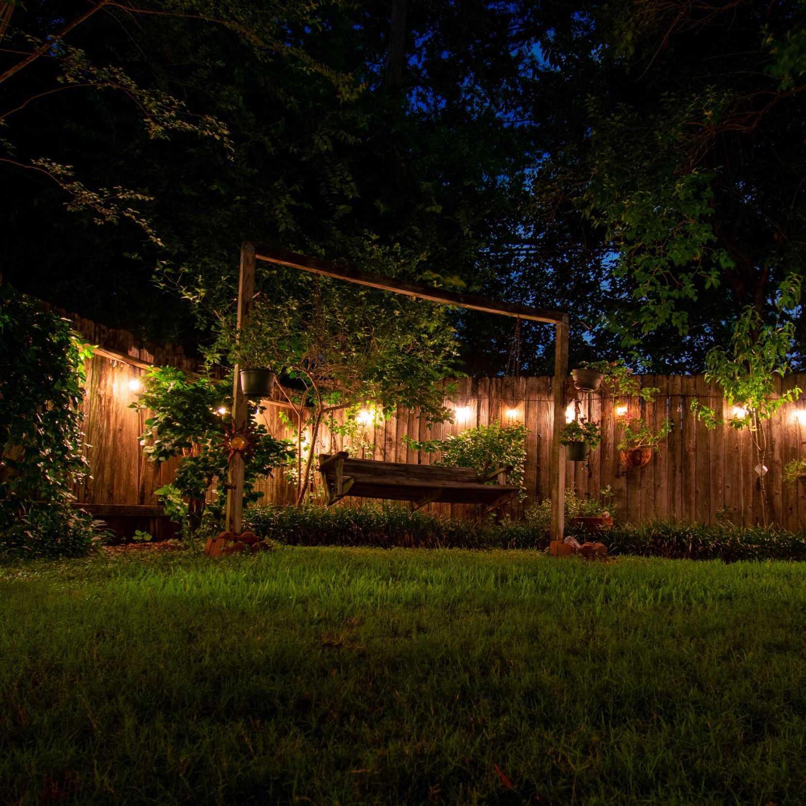 Night,Time,Beautiful,Backyard,Scene.